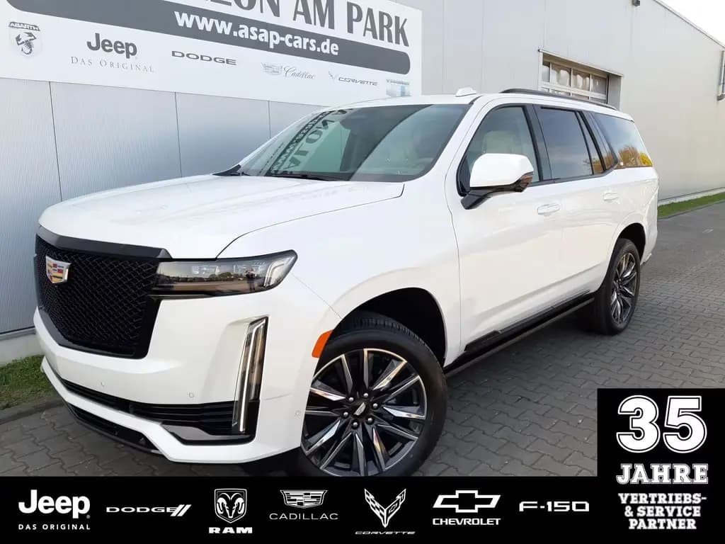 Main__Slider__Photo:Cadillac Escalade Sport Platinum 6.2 V8 | Night Vision null-0