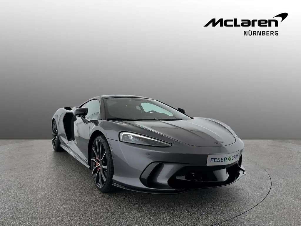 Main__Slider__Photo:McLaren GTS Perform. | B&W | Carbon | Electrochr. Roof 02/2025-0