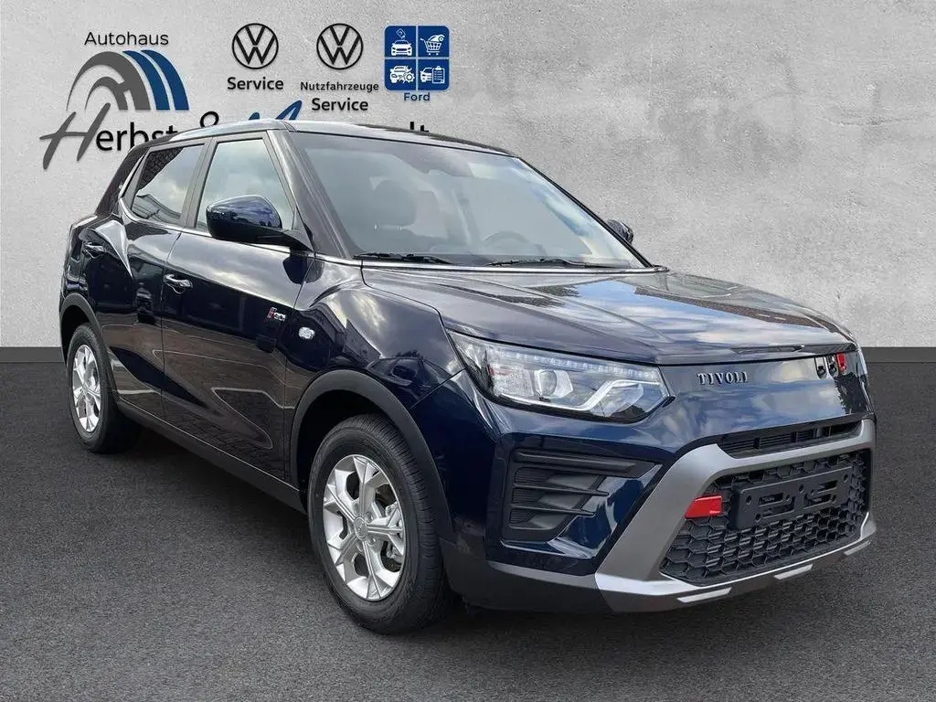 Main__Slider__Photo:KGM Tivoli 1,5 Benzin NOMAD Automatik 11/2025-1