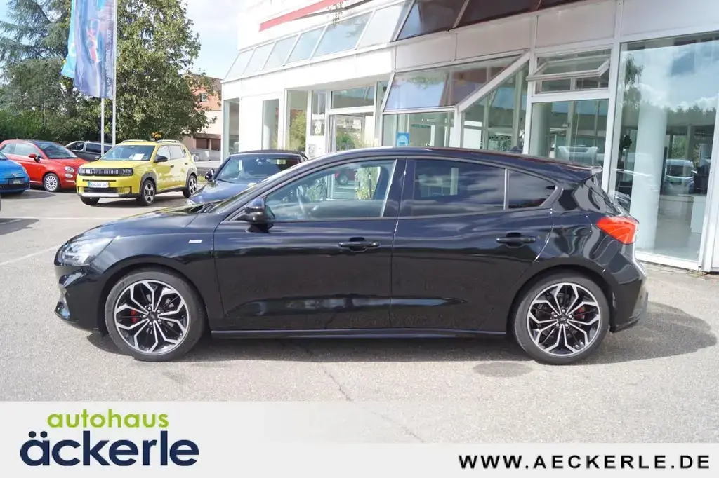 Main__Slider__Photo:Ford Focus ST-Line X I Navi I Winter-Paket I SHZ 01/2022-1