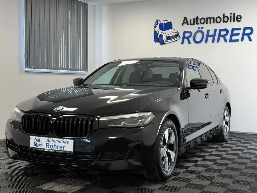 Main__Slider__Photo:BMW 5 Series 520 i Aut. Sport Leder ACC Navi LED Kamera AHK 02/2021-0