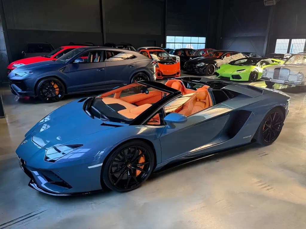 Main__Slider__Photo:Lamborghini Aventador S Roadster SPECIAL COLOR/ONE OF ONE 06/2018-0
