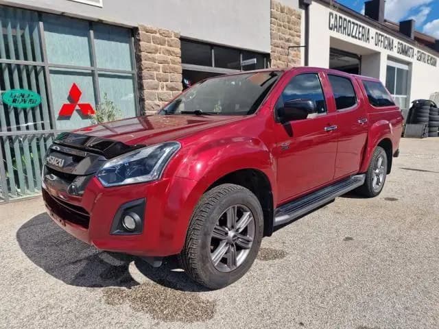Main__Slider__Photo:Isuzu D-Max ISUZU D-Max 1.9 Crew Cab 4WD Clima 08/2019-0