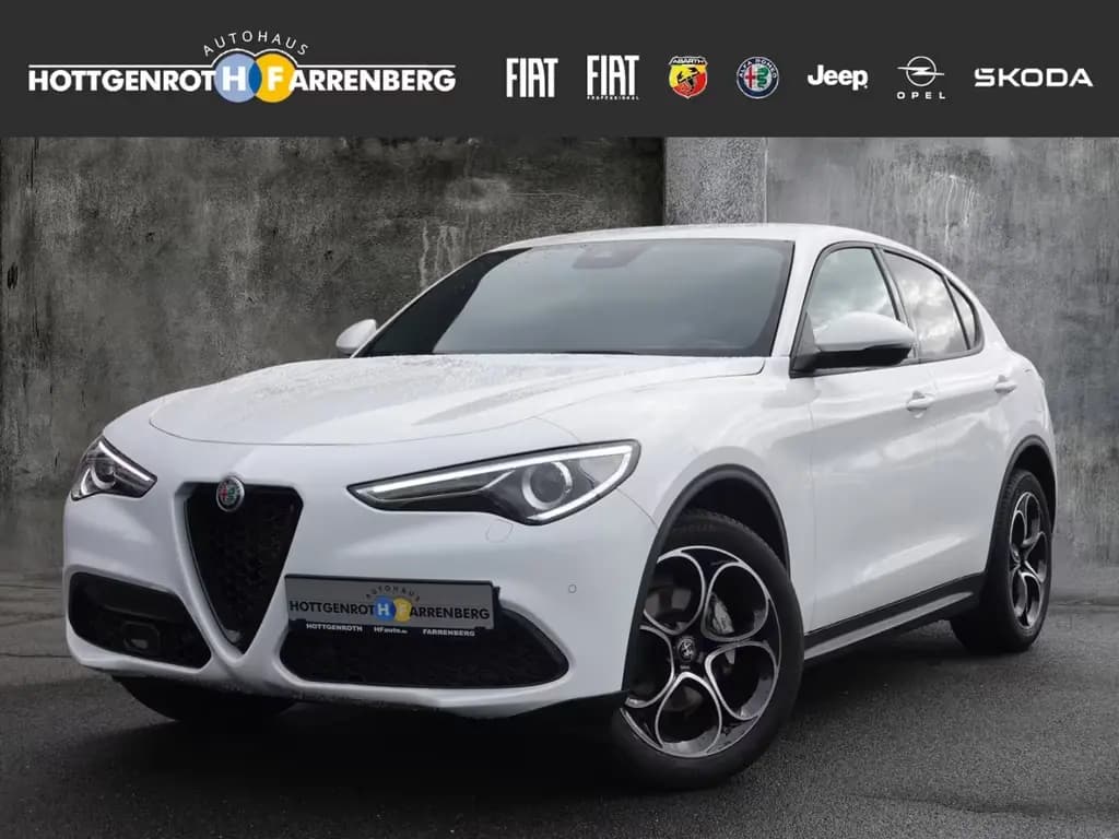 Main__Slider__Photo:Alfa Romeo Stelvio Q4 Sprint 2.0 Turbo 16V  AHK-el. klappb. 08/2022-0