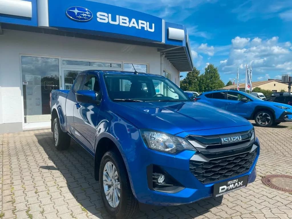 Main__Slider__Photo:Isuzu D-Max Space Cab 4WD LS*DAB*ACC*PTC null-0