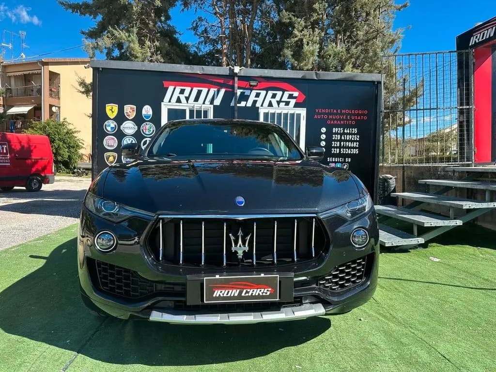Main__Slider__Photo:Maserati Levante V6 Diesel AWD 10/2016-0