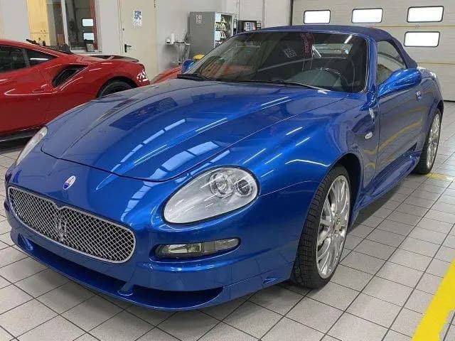 Main__Slider__Photo:Maserati Spyder MASERATI Spyder 4.2 V8 32V CC 90th Anniversary 05/2005-0