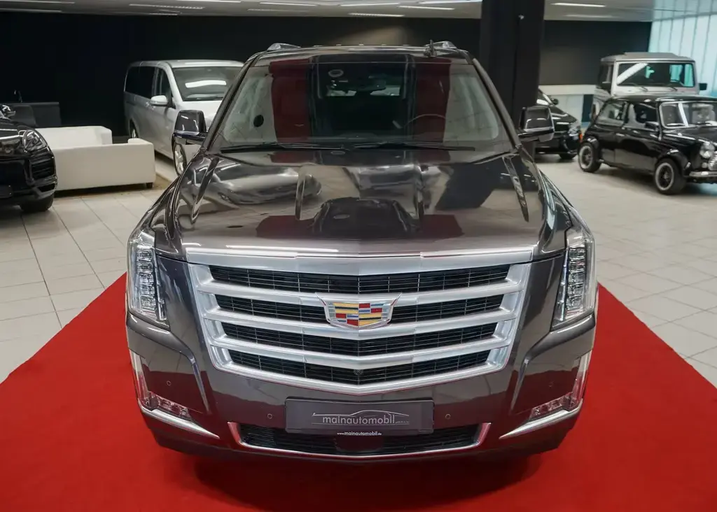 Main__Slider__Photo:Cadillac Escalade MWST UNFALLFREI BOSE 8SitzerSchiebedach 02/2015-1