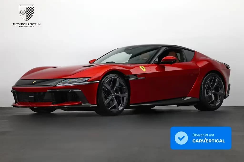 Main__Slider__Photo:Ferrari 12Cilindri 12 Cilindri FullCarbon/TwoTone/RossoMagma/PPF 03/2025-0