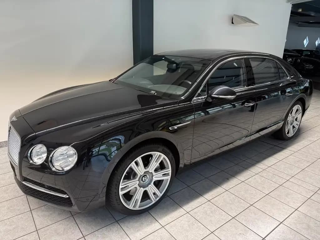 Main__Slider__Photo:Bentley Flying Spur W12 Super Zustand 01/2014-0