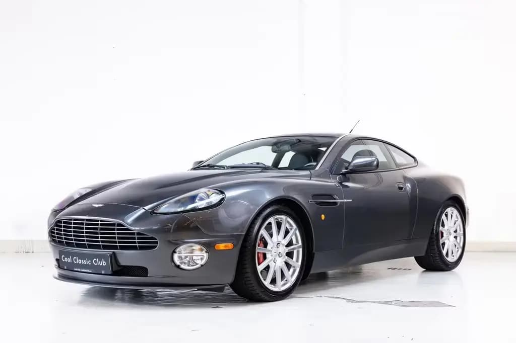 Main__Slider__Photo:Aston Martin Vanquish V12 - S 5.9 - Dealer Maintained - 02/2006-0