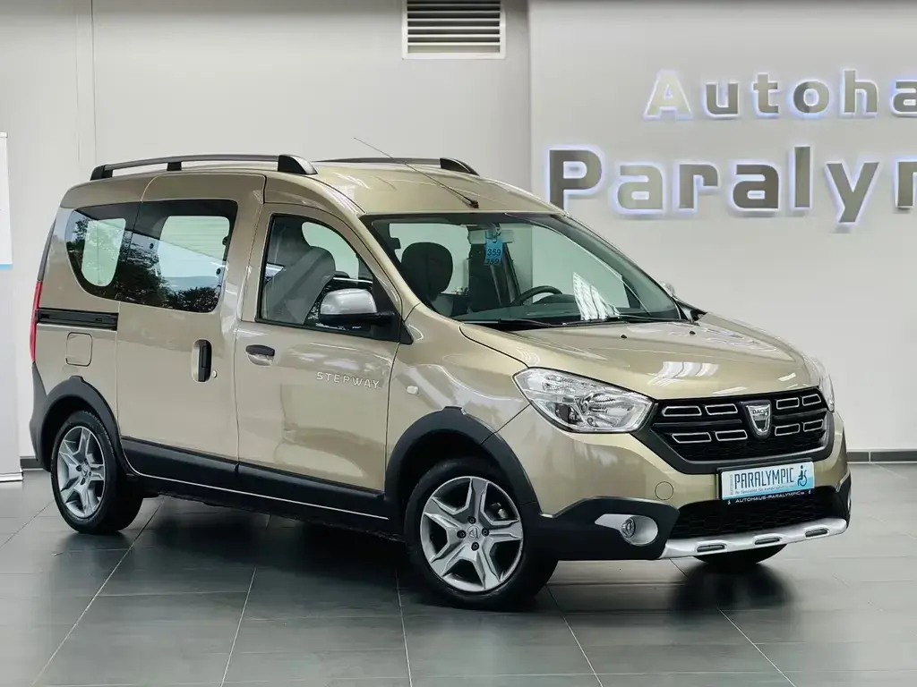 Main__Slider__Photo:Dacia Dokker Stepway Behindertengerecht-Rampe 11/2019-1