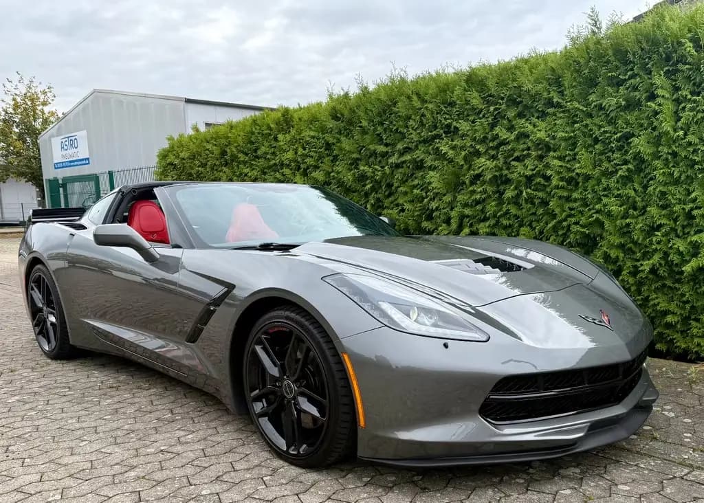 Main__Slider__Photo:Corvette C7 6.2 Stingray Coupe 3 LT Bose/Head-Up/Klappen 11/2014-0