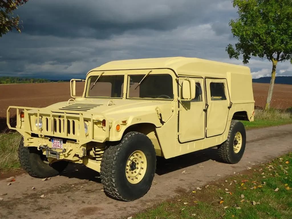 Main__Slider__Photo:Hummer H1 HUMVEE M998 Helmet Top 6.5 Diesel HMMWV 5.000mls 09/1989-0