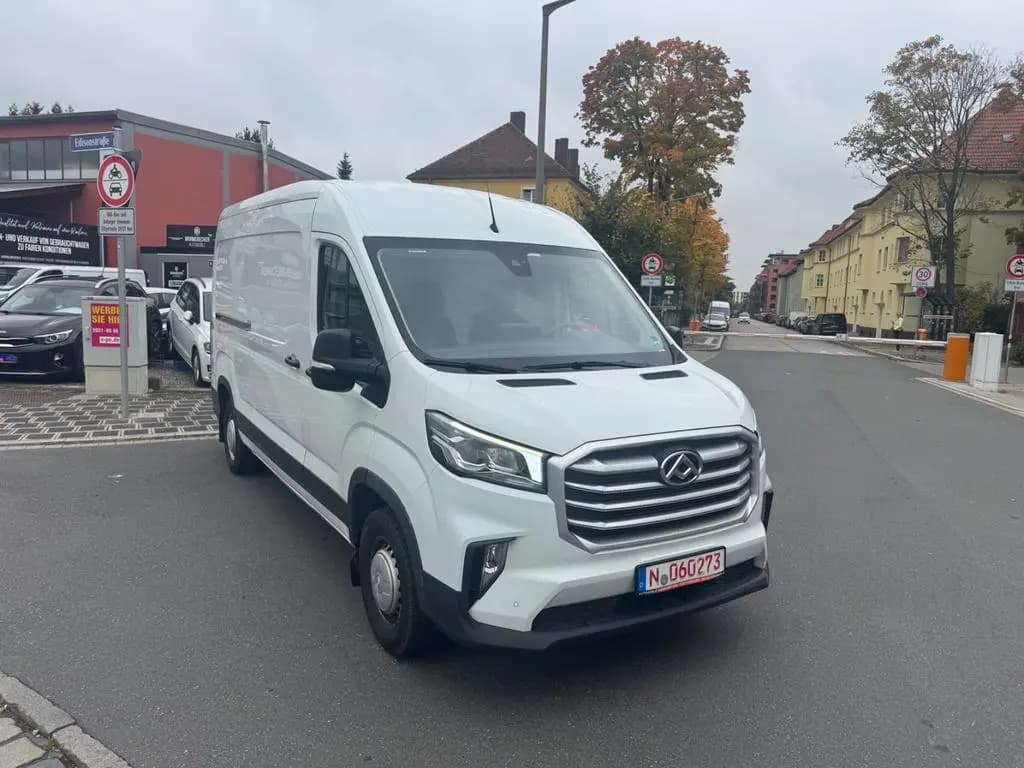 Main__Slider__Photo:Maxus Deliver 9 Kasten L3H2 04/2023-0