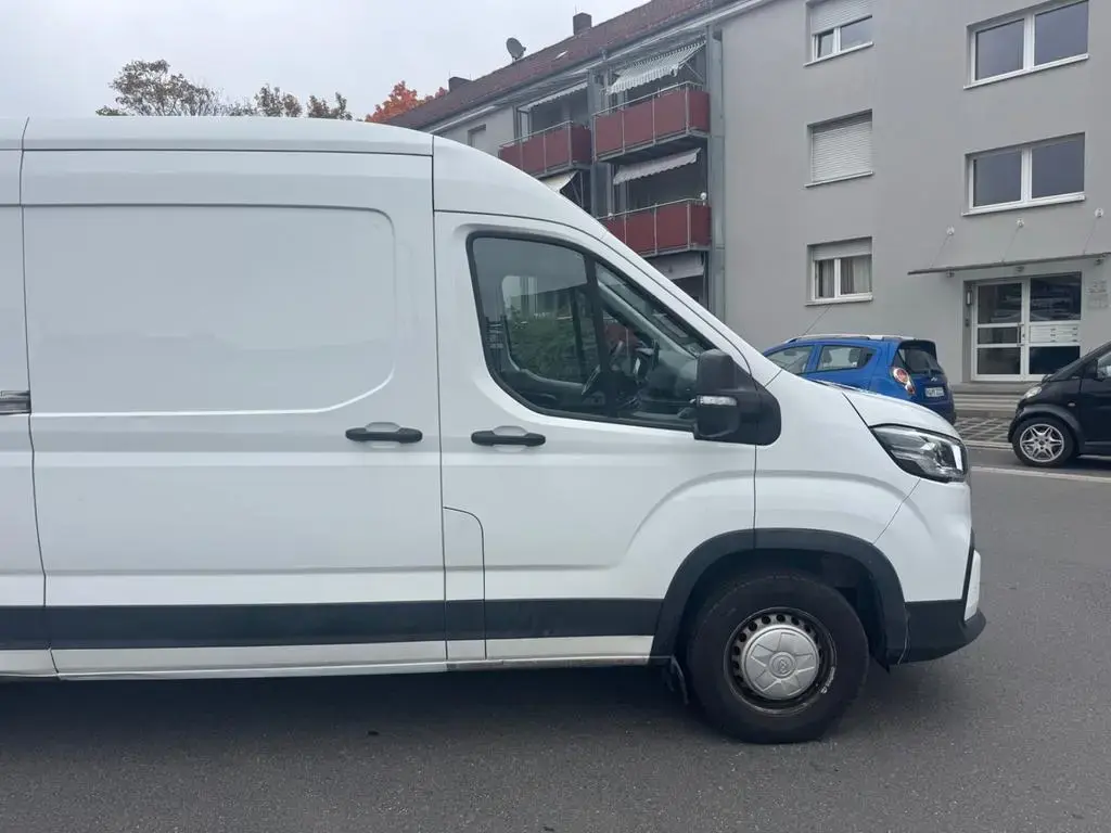 Main__Slider__Photo:Maxus Deliver 9 Kasten L3H2 04/2023-1