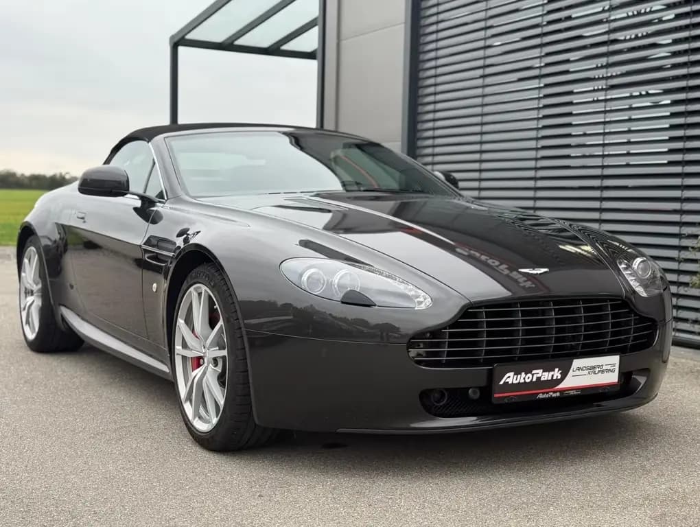 Main__Slider__Photo:Aston Martin V8 Vantage Roadster 4.7l SPORTSHIFT SPORTABGAS 08/2011-0