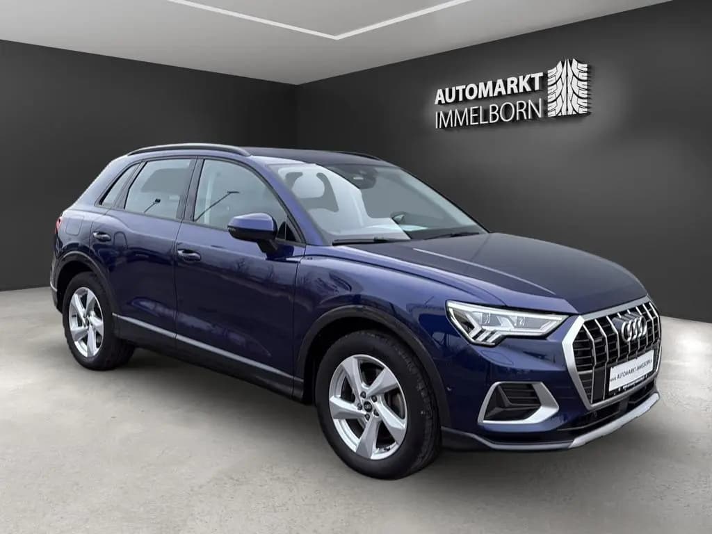 Main__Slider__Photo:Audi Q3 TFSI quattro advanced 360*STHZG*ACC*Matrix 10/2022-0
