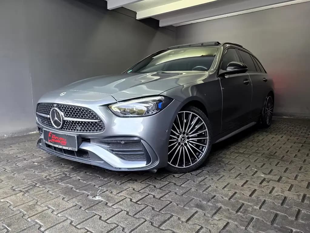 Main__Slider__Photo:Mercedes-Benz C-Class T d 4M, AMG LINE, PANO, STANDHZG, R-KAM 09/2022-0