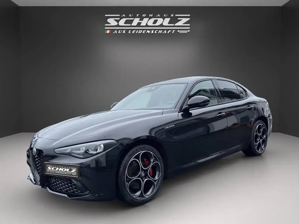 Main__Slider__Photo:Alfa Romeo Giulia MY24 VELOCE *KLIMA*KAMERA*SHZ* 06/2024-0