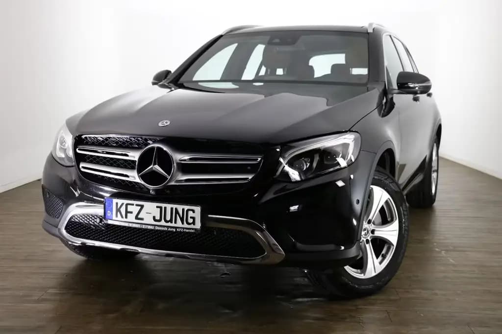 Main__Slider__Photo:Mercedes-Benz GLC-Class 250 4Matic*NAVI*AMG*Sitzhz.* 06/2017-0