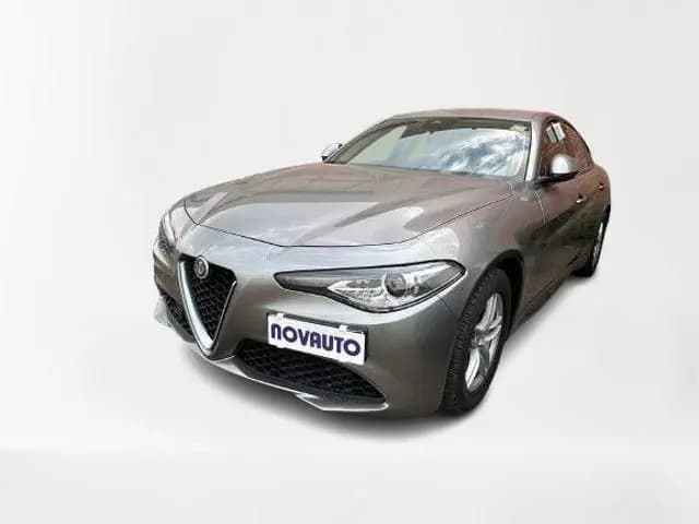Main__Slider__Photo:Alfa Romeo Giulia ROMEO Giulia 2.2 Turbodiesel 160 CV AT8 Bus 07/2019-0