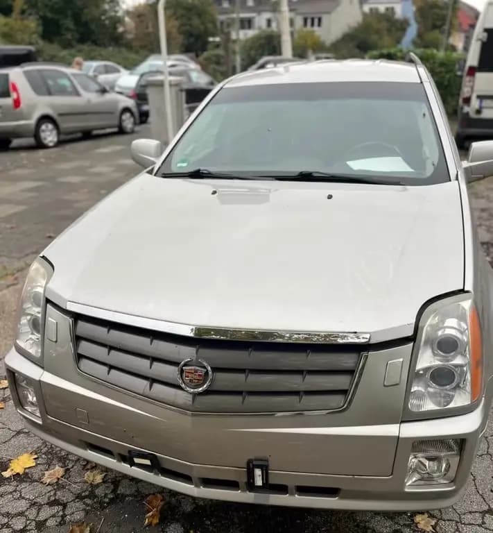 Main__Slider__Photo:Cadillac SRX 8 Zyl. 4X4 Automatik mit LPG 02/2010-0