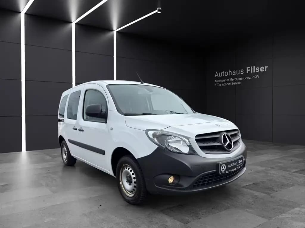 Main__Slider__Photo:Mercedes-Benz Citan 111 CDI Tourer Lang*Basic* AHK*Kamera* 08/2018-0