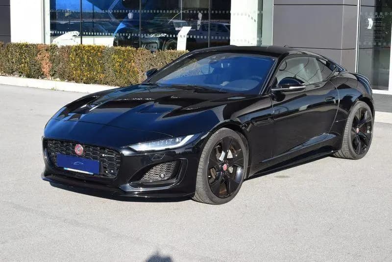 Main__Slider__Photo:Jaguar F-Type 2.0 aut. Coupé R-Dynamic BLACK 01/2022-0