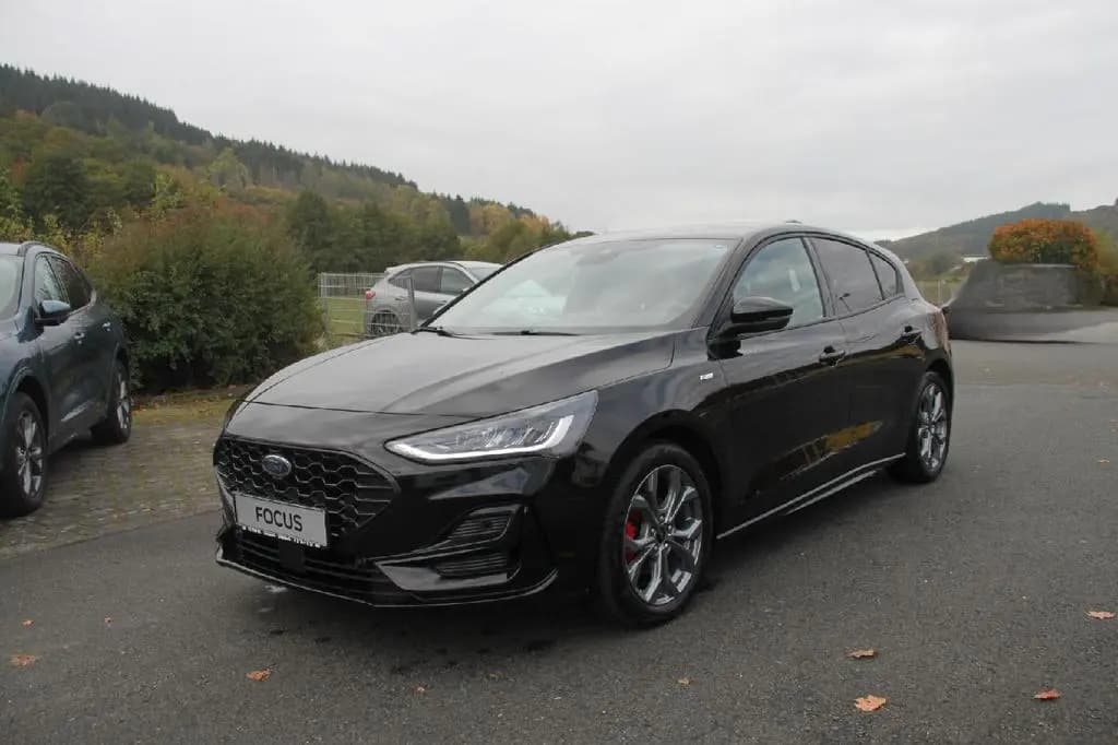 Main__Slider__Photo:Ford Focus Lim. ST-Line X+SHZ+LHZ+LMF+B&O+LED+SPORT 02/2023-0