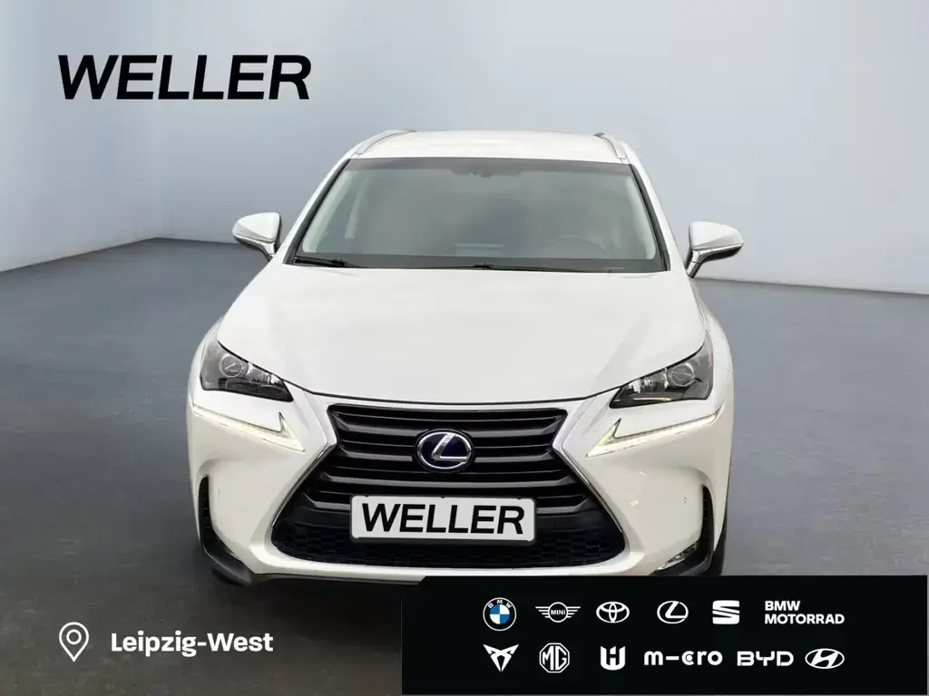 Main__Slider__Photo:Lexus NX 300 h Business Edition *LED*RCam*SHZ*Navi*PDC* 05/2015-1