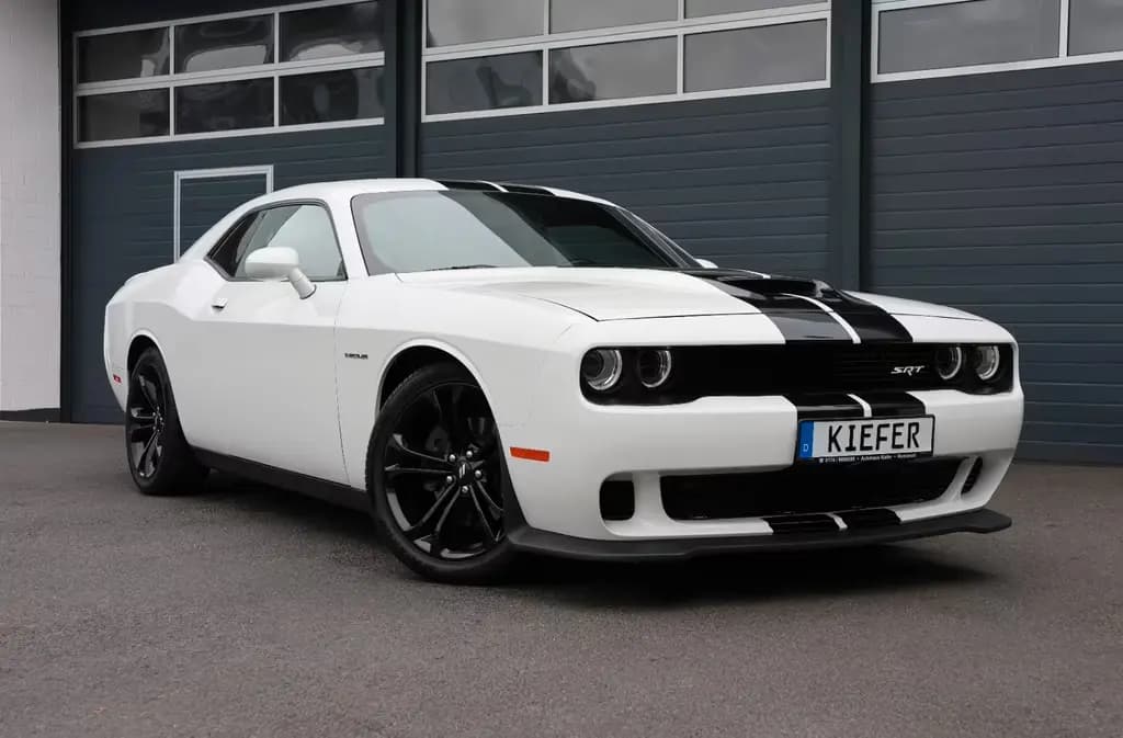 Main__Slider__Photo:Dodge Challenger R/T 5.7/Sitzheizung/CarPlay/KAMERA/20 01/2021-0