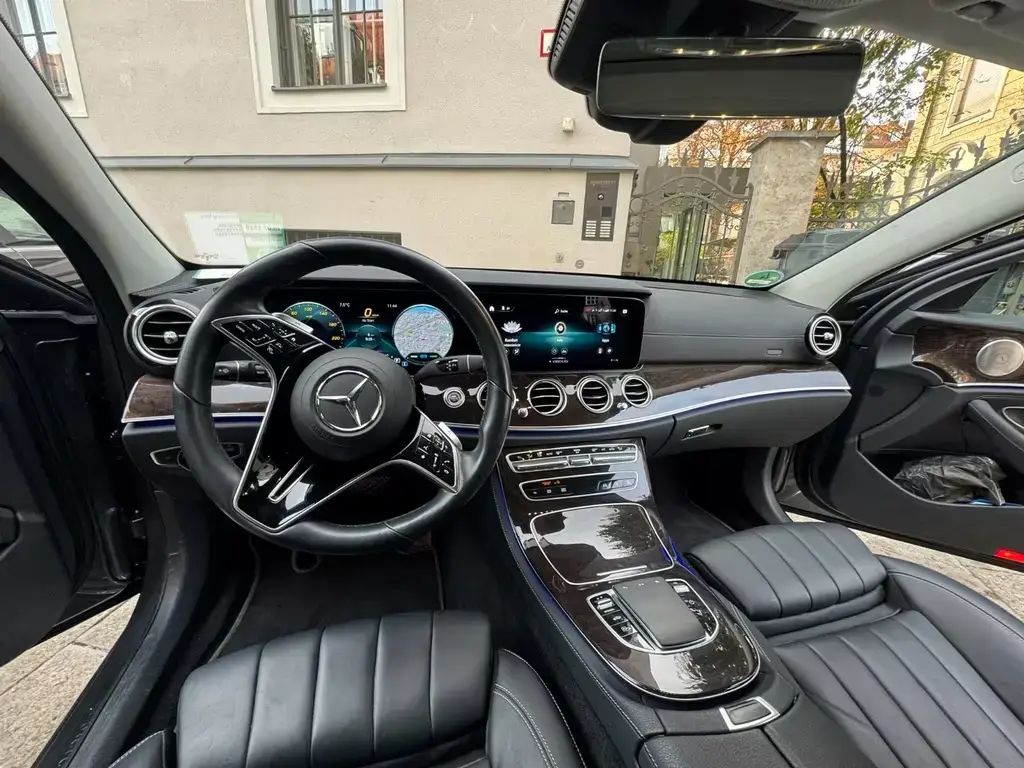 Main__Slider__Photo:Mercedes-Benz E-Class 450 4MATIC T Autom. - Traumausstattung! 04/2021-1