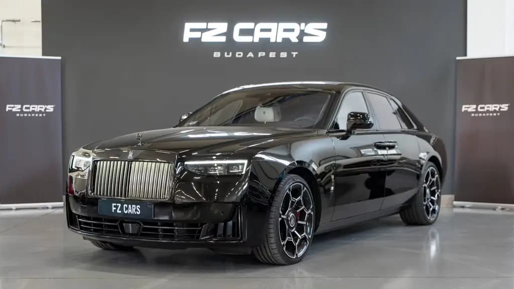 Main__Slider__Photo:Rolls-Royce Ghost Black Badge 06/2025-0