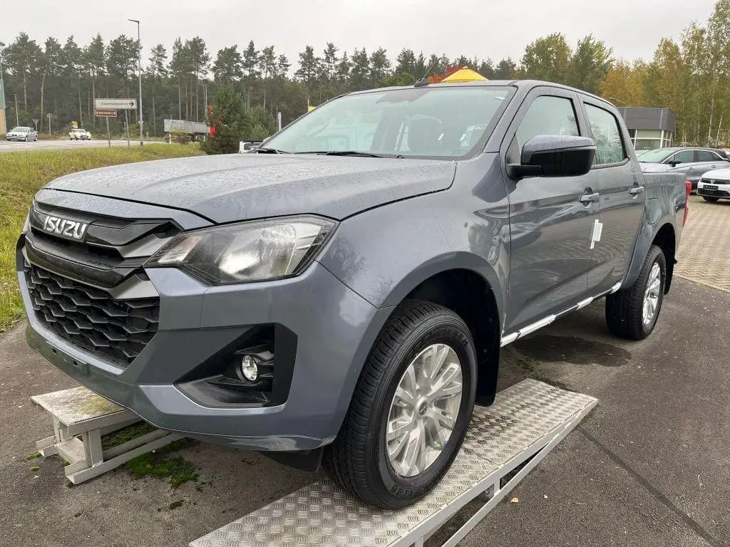 Main__Slider__Photo:Isuzu D-Max Double Cab 4WD Autm. LSE null-0