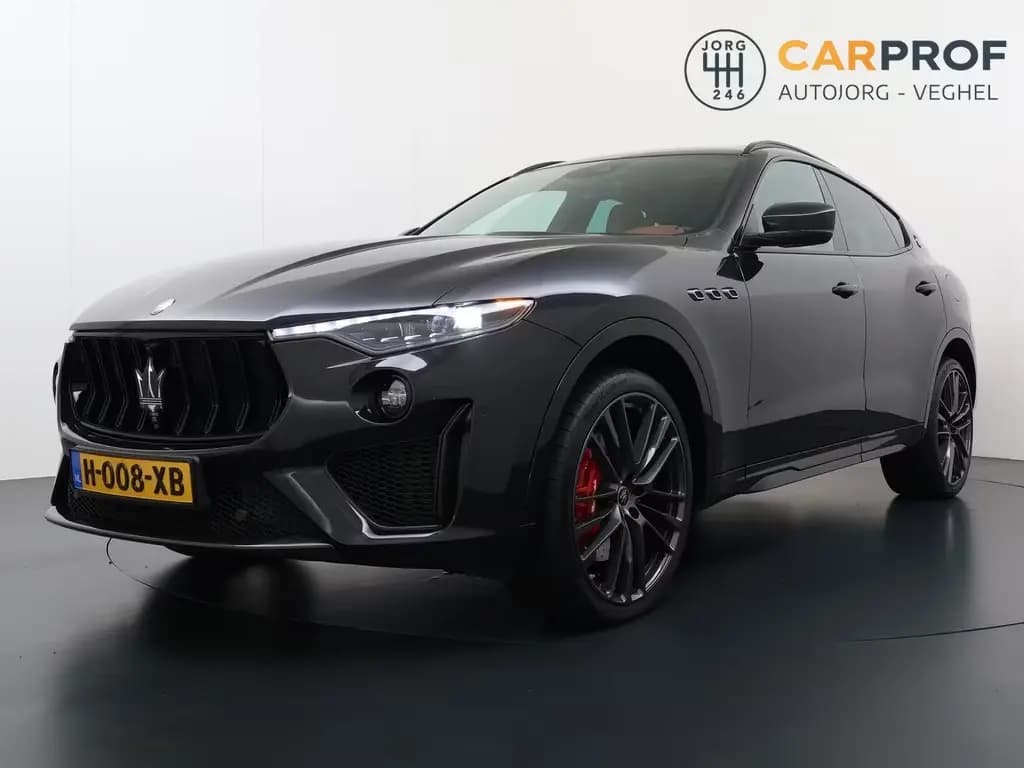 Main__Slider__Photo:Maserati Levante 3.8 V8 Trofeo 589 K !!  | Carbon |  pano 06/2020-0