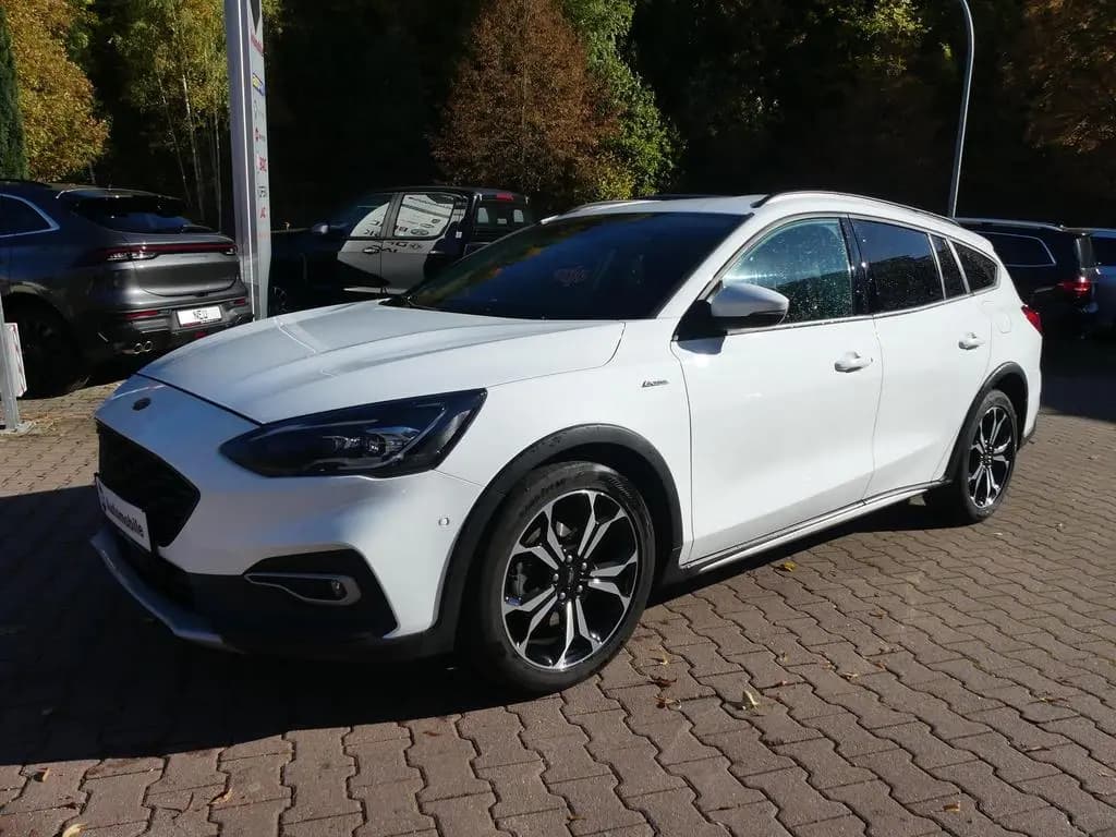 Main__Slider__Photo:Ford Focus Turnier 1.5*Aut.*Klima*SHZ*LED*Nav*ACC*Kam 12/2019-0