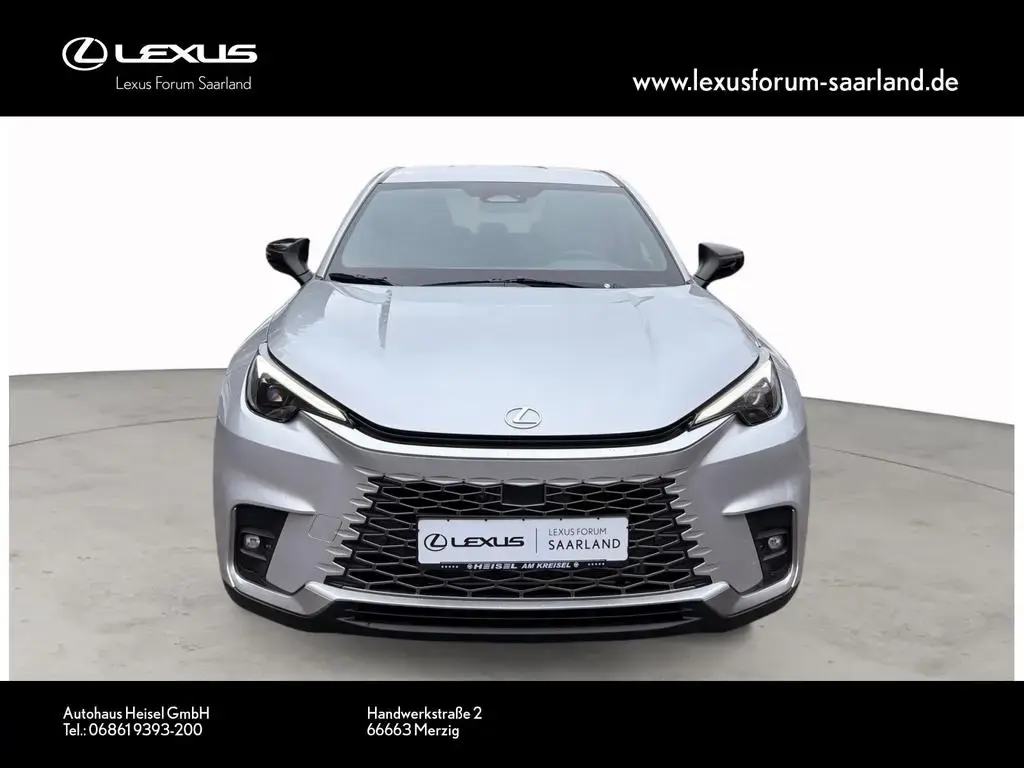 Main__Slider__Photo:Lexus LBX FWD Relax, Save and Sound 11/2025-1