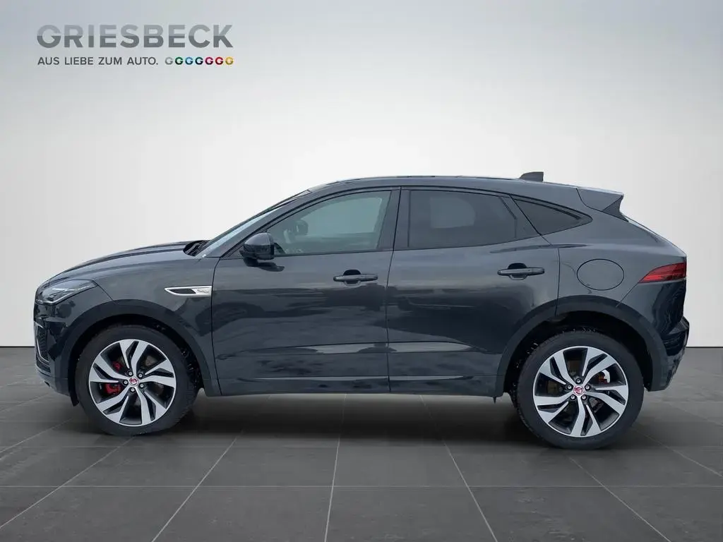 Main__Slider__Photo:Jaguar E-Pace P300e ACC+LED+Navi+Pano 08/2022-1