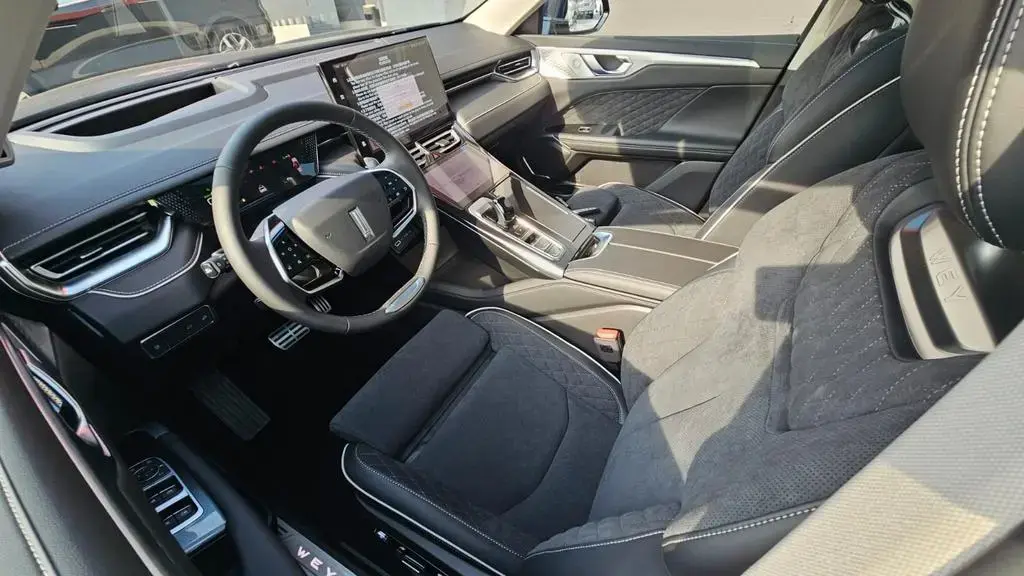 Main__Slider__Photo:GWM Wey 05 Luxury AWD Alcantara Massagesitze 360 null-1