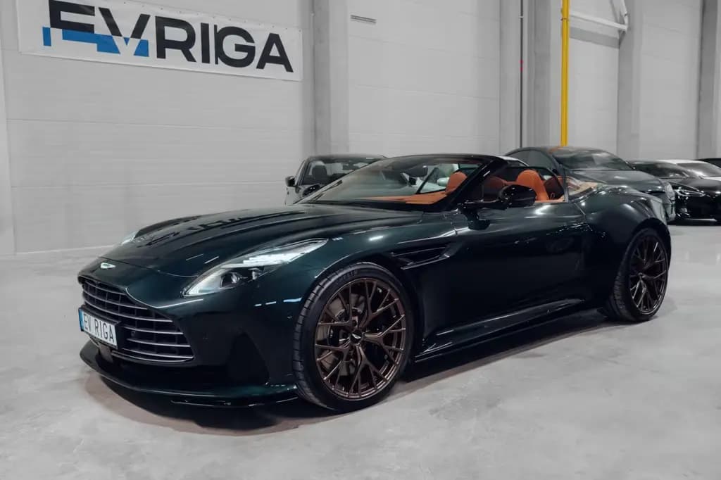 Main__Slider__Photo:Aston Martin DB12 4.0 V8 Volante 07/2025-0