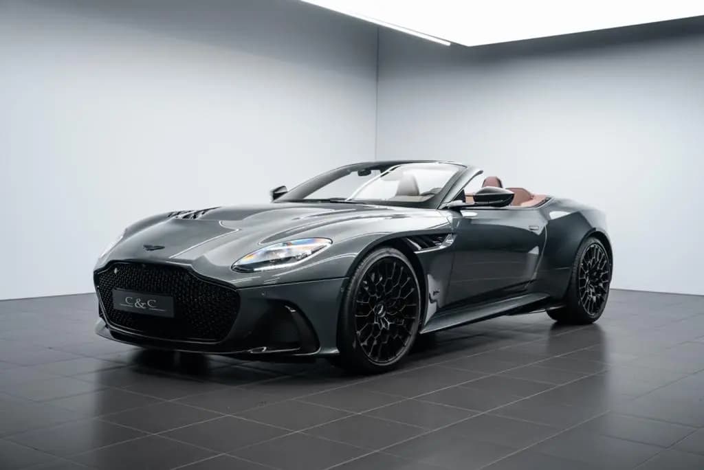 Main__Slider__Photo:Aston Martin DBS 770 Ultimate Volante 1 OF 199/CARBON/BUCKET 07/2023-0