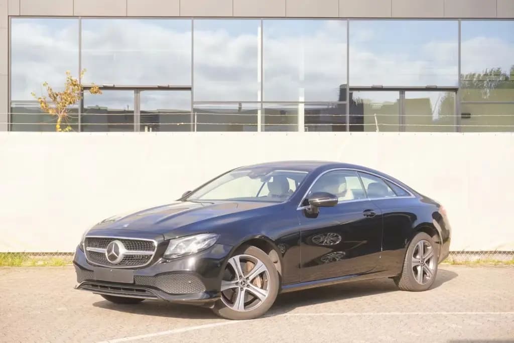 Main__Slider__Photo:Mercedes-Benz E-Class 3,0I 4Matic Adaptive AMG-Line Aut. 06/2017-0