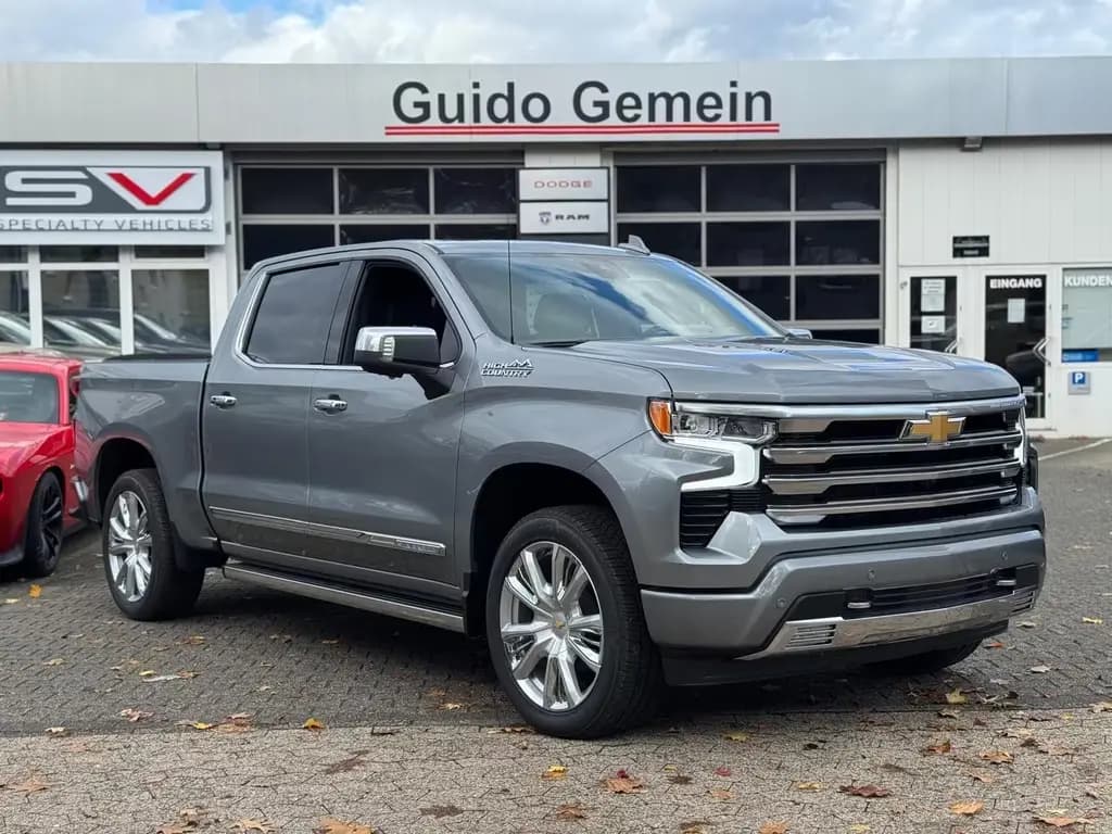 Main__Slider__Photo:Chevrolet Silverado High Country 6.2 V8 Modell 2025 null-0