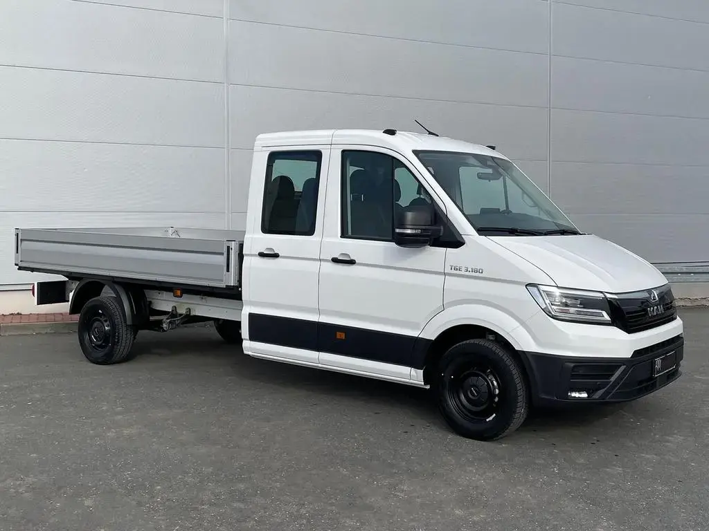 Main__Slider__Photo:MAN TGE 3.180 Pritsche DOKA LR KAMERA AHK SITZHZ 02/2026-1