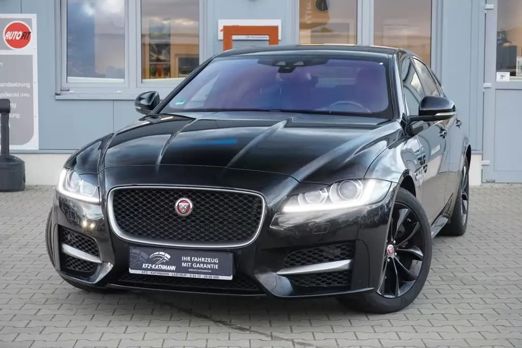 Main__Slider__Photo:Jaguar XF 20d R-Sport*Xenon*Leder*Navi* 08/2017-0