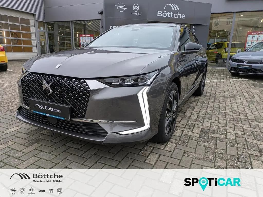 Main__Slider__Photo:DS Automobiles DS4 Opera 1.2 12V e-THP / PureTech Metallic 08/2023-0