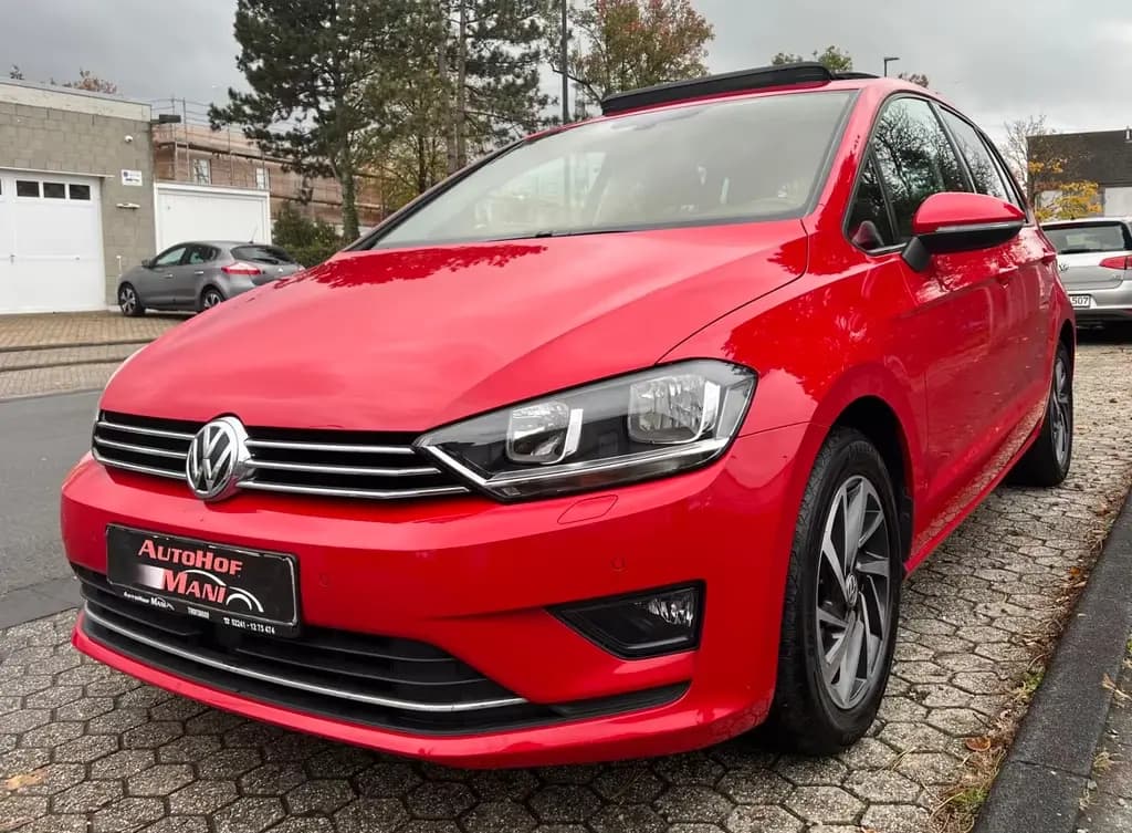 Main__Slider__Photo:Volkswagen Golf Sportsvan VII Sound BMT/Panorama/TÜV Neu 03/2017-0