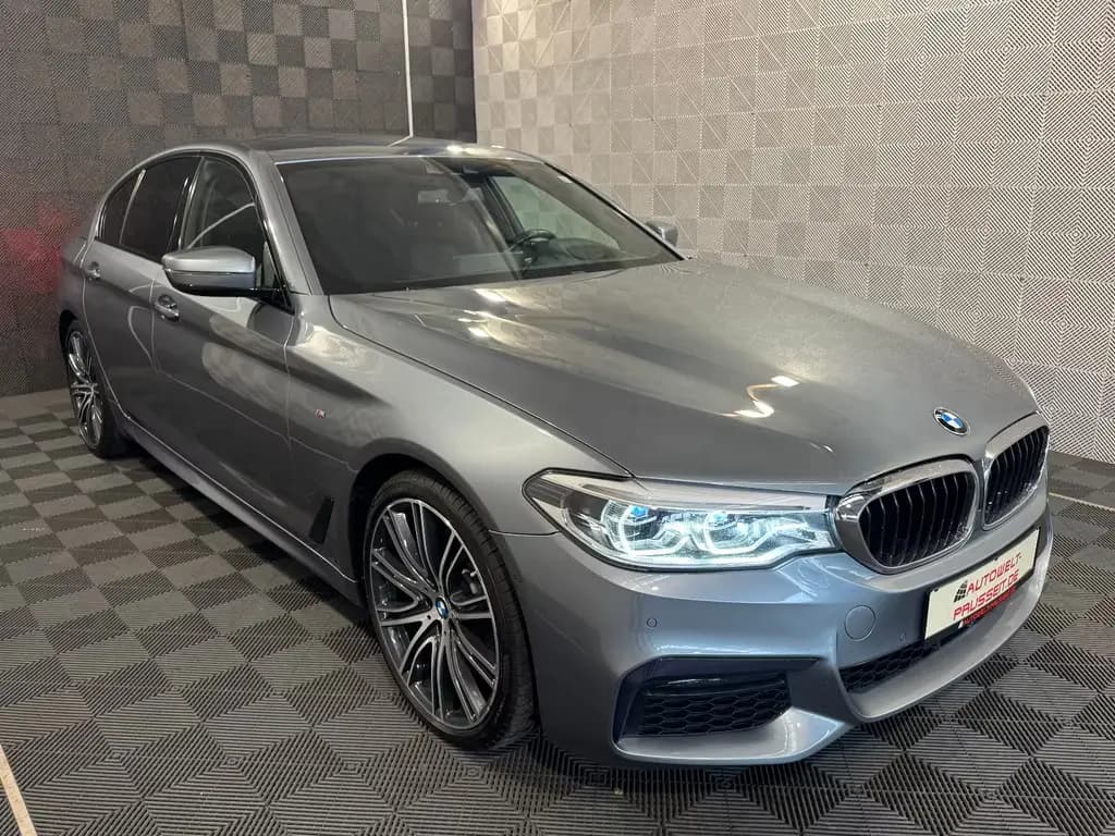 Main__Slider__Photo:BMW 5 Series 530i Lim. xDr.*M SPORT*LED-ACC-H&K-HUD-R.KAM-AHK 03/2020-0
