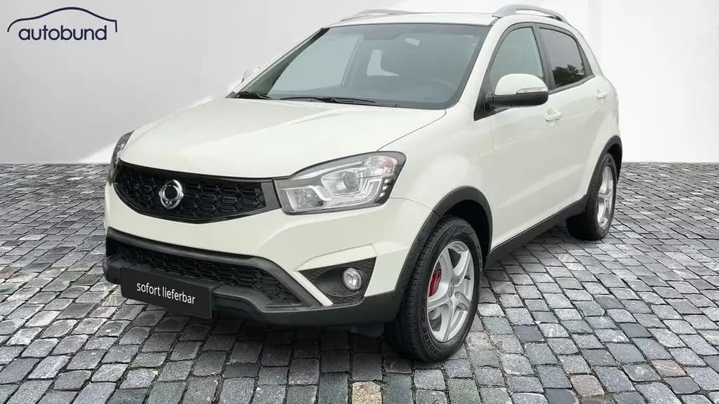 Main__Slider__Photo:Ssangyong Korando 2,2 e-XDi Alu KA NAV PDC RFK Shz 12/2016-0